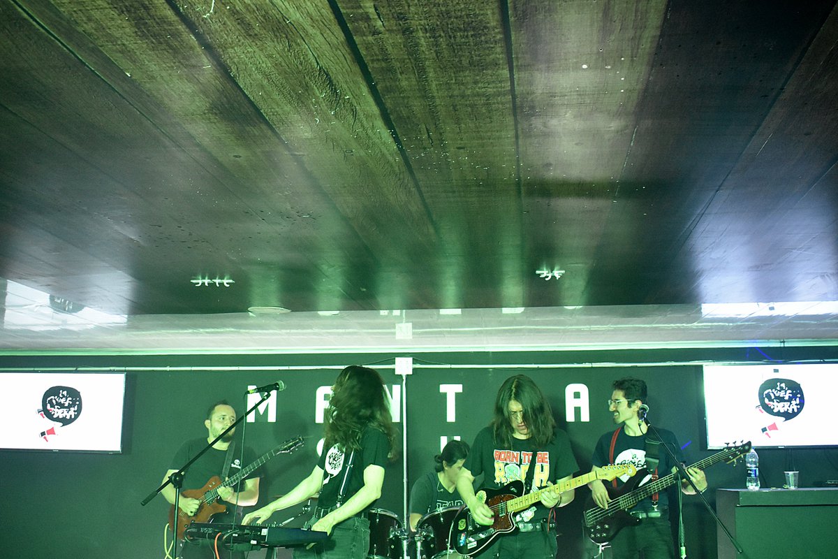 LaBregadera's tweet photo. 📢Les dejamos algunas foticos de nuestro toque en Mantra Club Rock  🎶Tuvimos un momento increíble en esta tarima. Estén pendientes de nuestras redes, lo que se viene es candela!🔥Seguimos Bregando para ustedes. 

#musicians #Musica #ska #reggae #FelizViernesATodos https://t.co/6yulhfBXfj