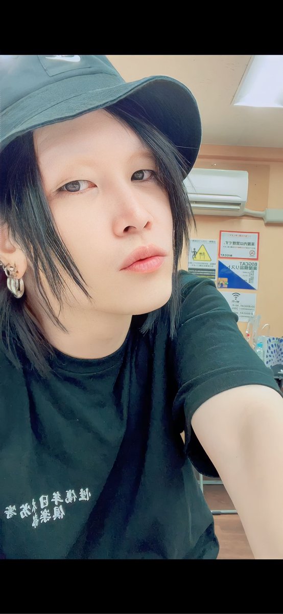 潤-URU- #この空にキスをしよう tweet media