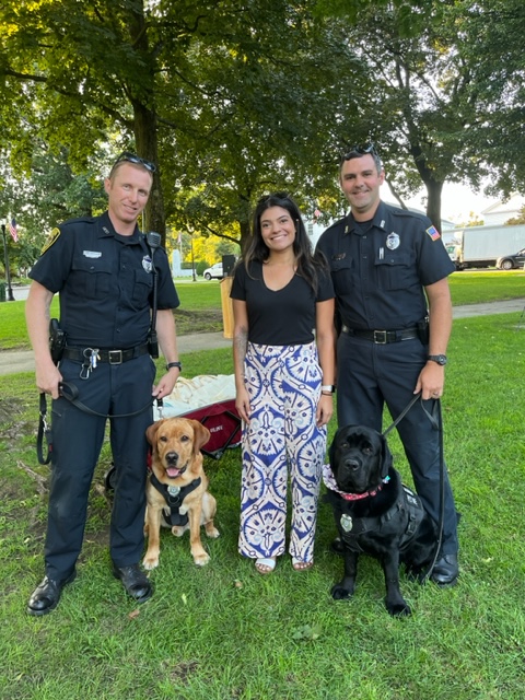 Thank u <a href="/ReadingPolice/">Reading Police</a> &amp; all the folks that came out to support Overdose Awareness Day on the Common last night. We reflected on the impact of substance misuse and suicide. Thank u First Congregational Church of Reading UCC for the beautiful prayer vigil.