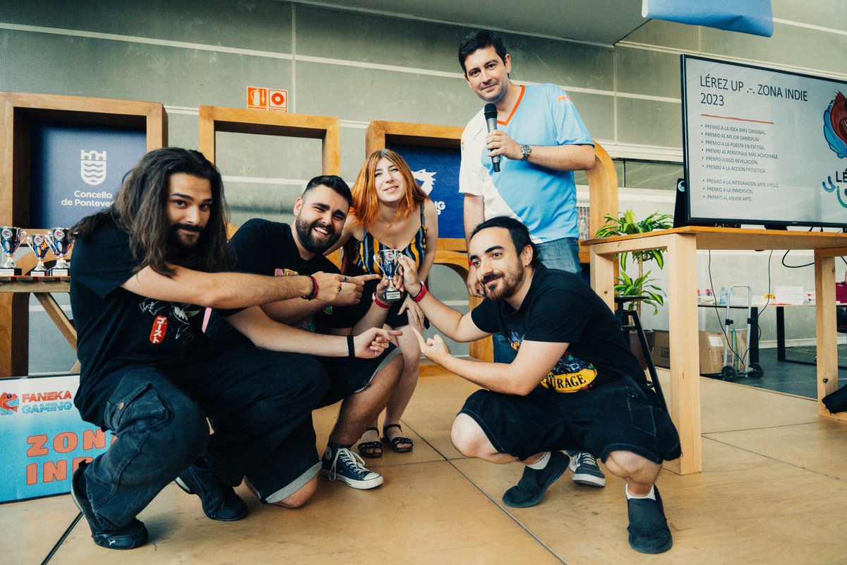 ABottotheTop's tweet photo. Hemos llevado nuestra Demo a la #LérezUp, y hemos recibido el premio 🏆 al mejor videojuego indie 🕹️ (junto con Gelatina Tiene Hambre)!
#indiedev #indiegame #platformer https://t.co/goHaoNoBlb