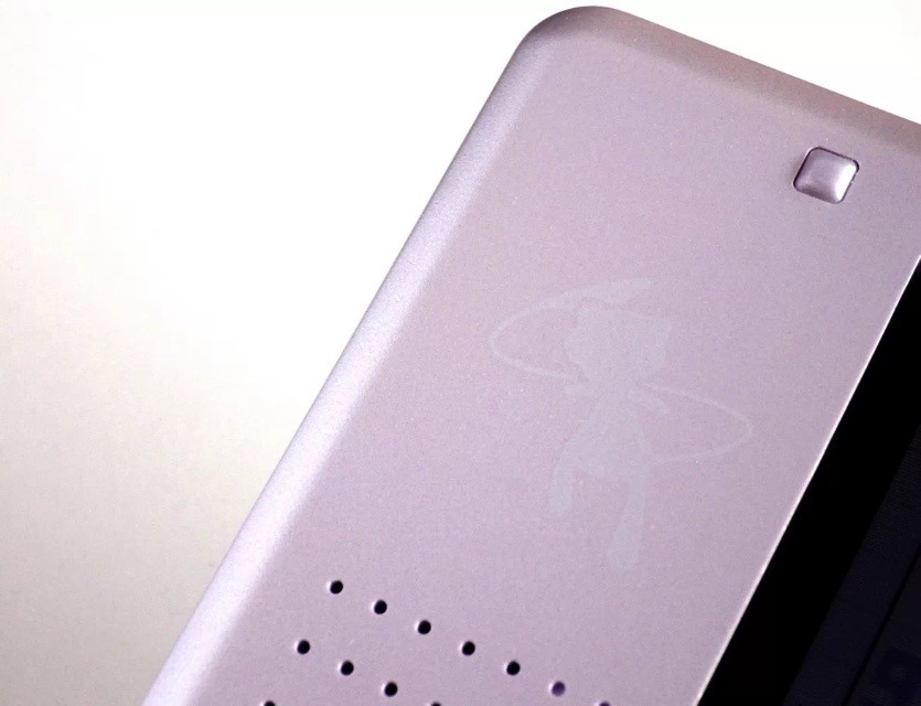 3CC0__'s tweet image. Limited Edition "Mew" Japanese Nintendo DS (2005)