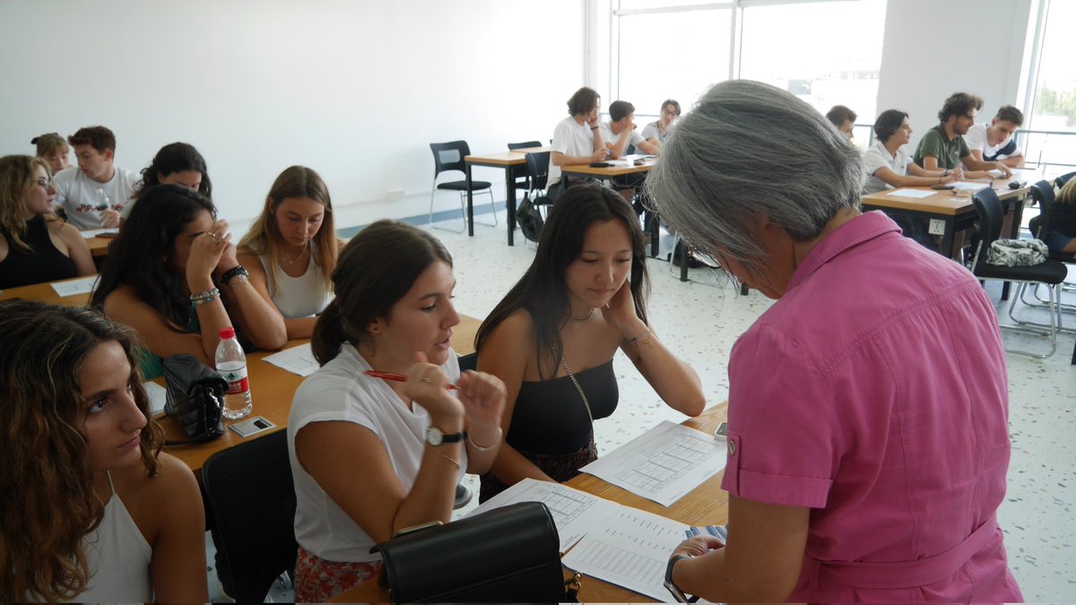 Three years after, finally, ESSCA Shanghai Campus is welcoming a new intake of students coming from our Paris, Angers, Lyon and Aix-en-Provence campuses