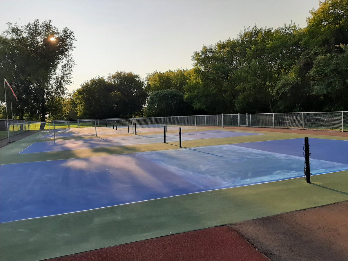 PICKLEBALL COURTS CLOSED 🏓

Residents are advised that the Pickleball Courts in King Edward Park are closed until Monday for court surface repairs.

Thank you for your understanding!

#BrightonON