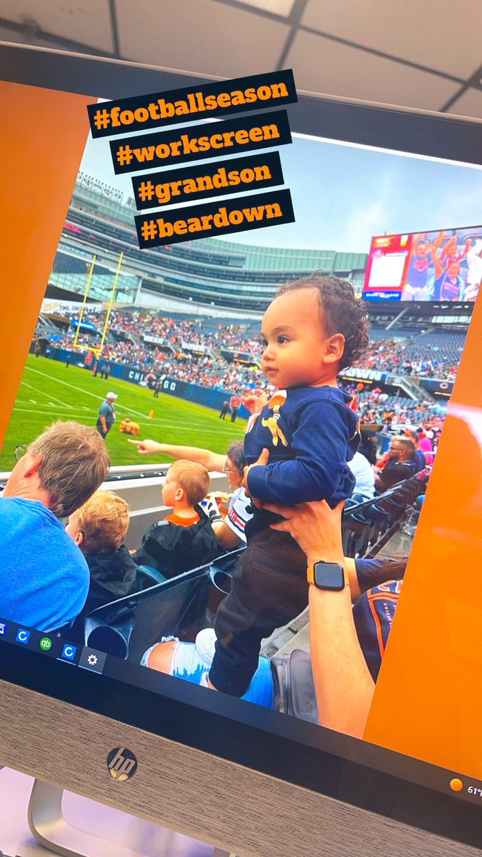 SueHappy3's tweet photo. #footballseason #lfg 🐻📉 #chunky #workscreen https://t.co/lYAzOfyQsj