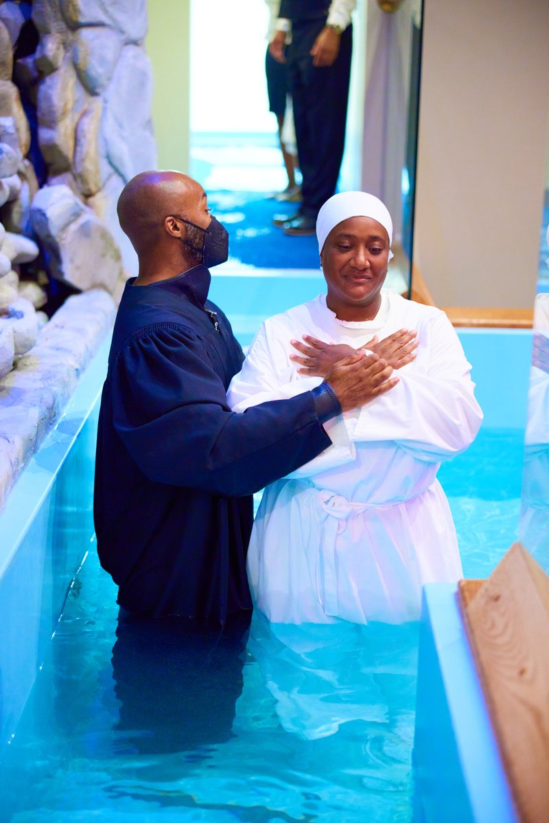 BBCofNJ's tweet photo. Baptism is a personal embrace of faith and transformation. We're excited to see you this weekend as we celebrate our new family at this Sunday's Baptism &amp; Communion Service starting at 5:50PM 🙌🏽 #TransformingLives #BBCofNJ #Baptims #Communion https://t.co/ykObEMnBQb