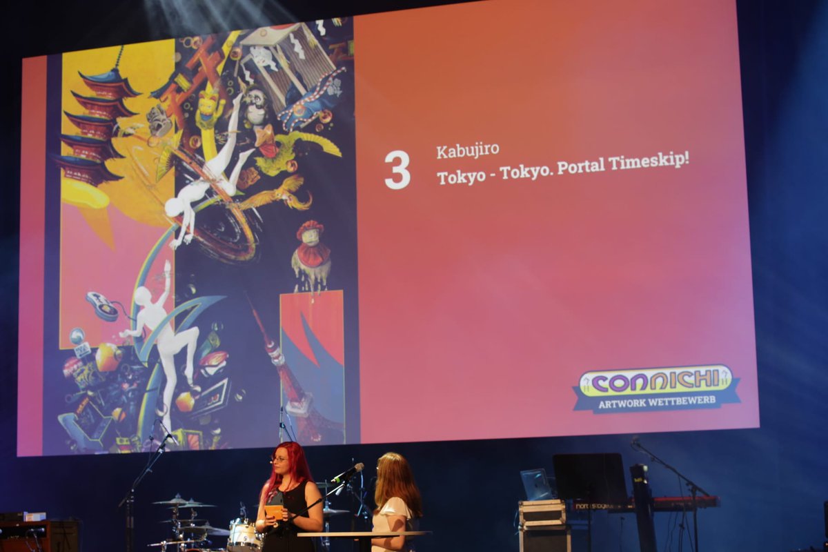 Connichi's tweet photo. Und auch die ersten Plätze des Artwork Wettbewerbs stehen nun fest!

Platz 1: Greenfinchg mit "Through the looking glass"
Platz 2: May mit "Reflexionen"
Platz 3: Kabujiro mit "Tokyo - Tokyo. Portal Timeskip!"

Wir gratulieren euch und danken allen Teilnehmenden! https://t.co/ABLaDv5vmF
