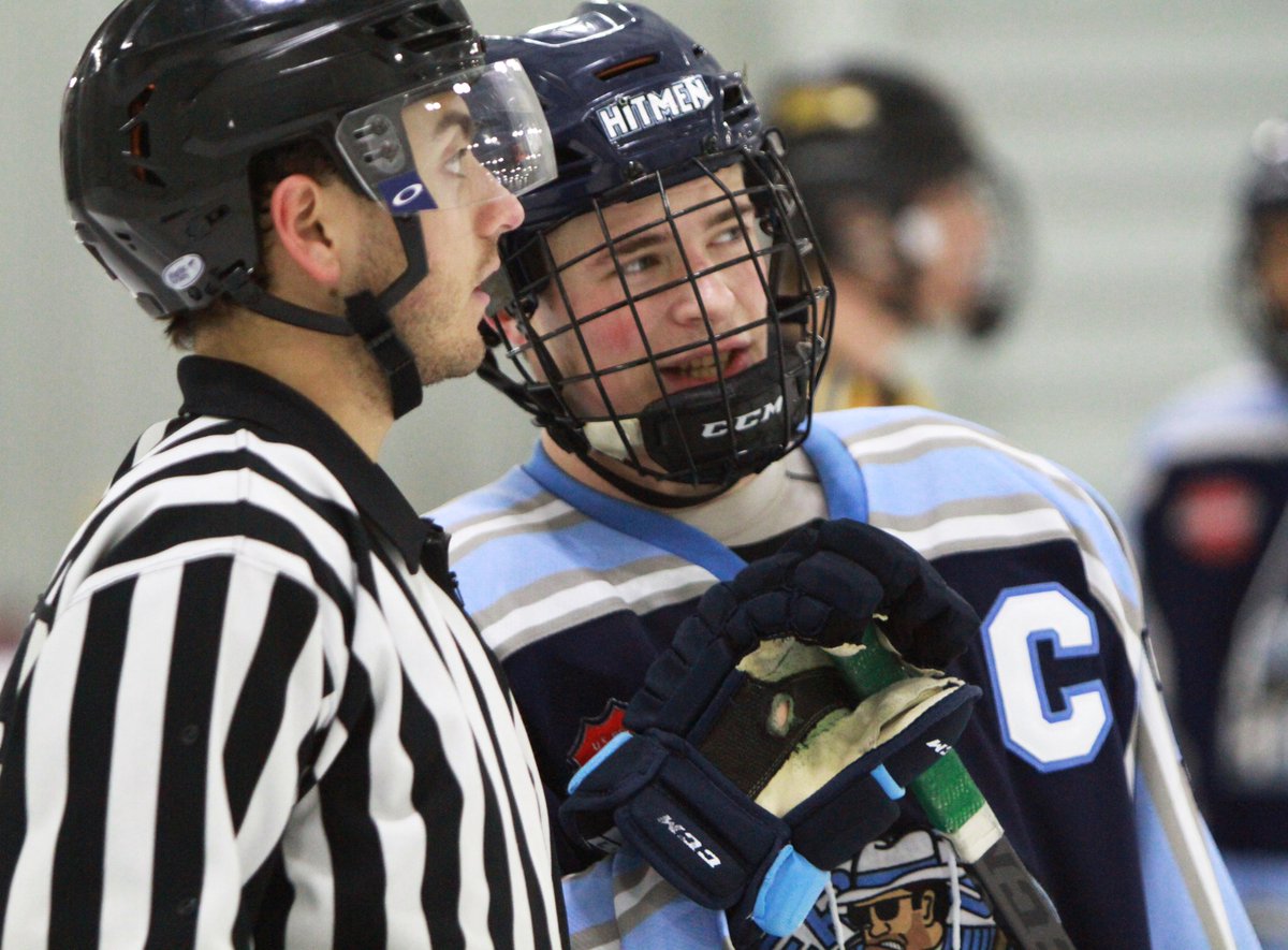 NCDCJrHockey's tweet image. #CommittedLeaders Spotlight #NCDCAlumni: Here's to a great upcoming 2023-24 for former @NJHitmen Captain Mickey Burns, who will sport an 'A' on his @HurstMensHockey jersey this season as an Alternate Captain

Burns' 45 goals in 2019-20 is an #NCDC record!

ncdchockey.com/committedleade…