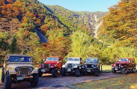 THEJeepMafia's tweet photo. Welcome to September Mafia! Alright y'all, summer is slowly winding down, so lets start looking forward to the Fall season &amp; cool, crisp mornings. Y'all have a great one! Stay safe. Be kind. #jeeplfie 🤟 https://t.co/NjXhrPtPpP