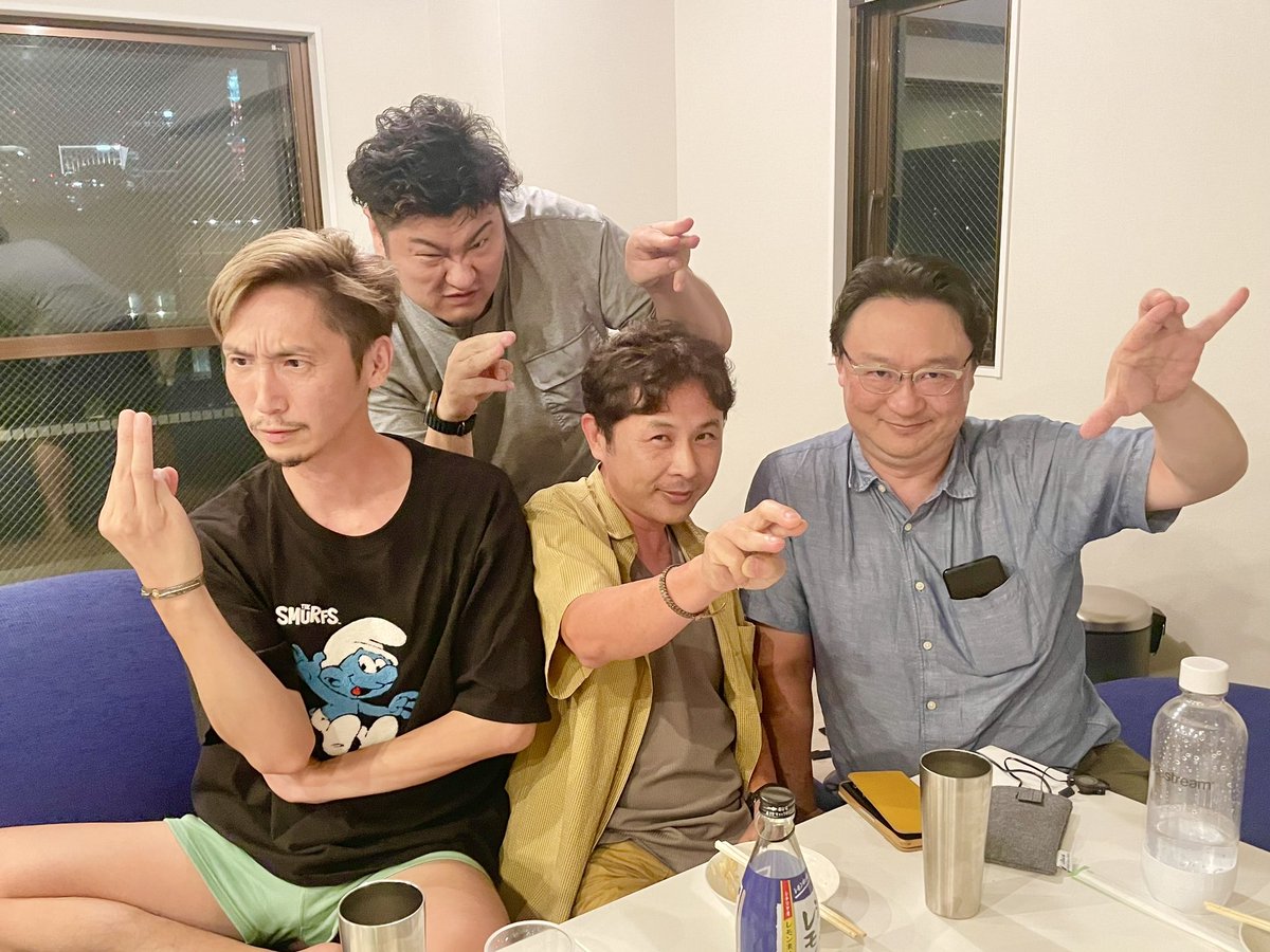 c_norm21's tweet photo. 死ぬほど笑ったちゃんこパーティー😂

最高のちゃんこ鍋、心も体も満たされました。やっぱ「笑う」って本当に心の栄養ですね。 https://t.co/YUDMJq3CnM