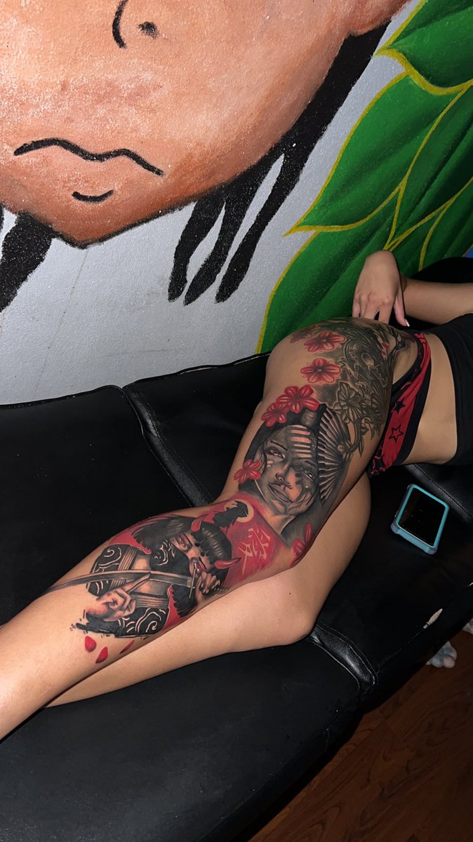 _AbmRat's tweet photo. Full leg sleeve Japanese style 🤺🈴🔥 #nassaubahamas #inklife #rattheartist #legsleeve #tattoos #colortattoos https://t.co/38N3lLkSa2