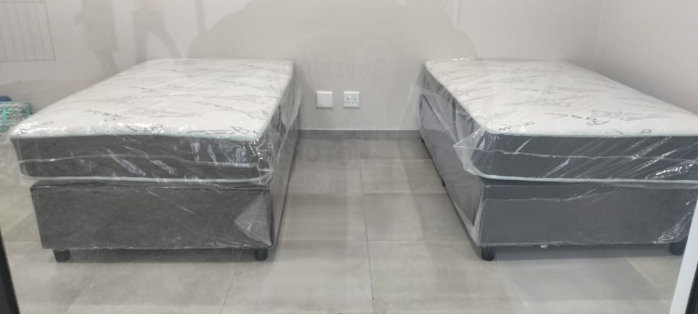 YasemziniLiving's tweet photo. Bulk Specials on brand new Single and 3 Quarter Beds.
Delivery: South Africa πΏπ¦
WhatsApp: 069 691 4287
Gqeberha NSFAS East London Sundowns Rhulani Mshololo #lasttimeisawyou #springday2023 #MnakwethuHappilyEverAfter #VisitRwanda Joao Felix Cape Town Andrew Tate Ansu Fati https://t.co/1Na2VdkwDq