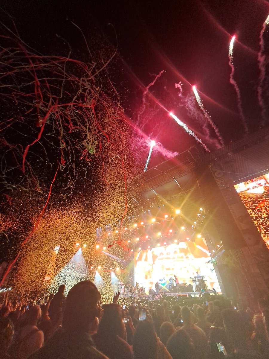 Last month, we journeyed to Milton Keynes' National Bowl for our debut Reggaeland festival. 🌞
With 30,000+ attendees, our Wi-Fi kept the good vibes flowing for artists, traders, and production teams, rain or shine. 
Big thanks to <a href="/jbmmusicuk/">JBM Music</a> for this harmonious collaboration.