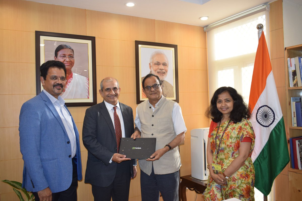 PrinSciAdvOff's tweet photo. Vishal Dhupar, Managing Director, NVIDIA South Asia, and his team called on Prof. Ajay Kumar Sood @PrinSciAdvGoI to explore prospects of mutual engagements in areas of High Performance Computing (HPC) and AI. Dr Preeti Banzal, Adviser, @PrinSciAdvOff also joined the discussion. https://t.co/P1Tv09aD5V