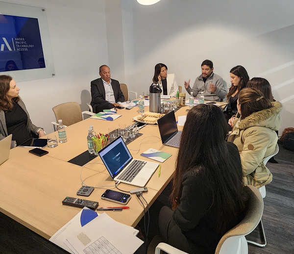 NOTICIA / Seleccionan al ganador del #Desafío Impacto Social de #Farmacia Fracción y #Hub APTA
Fracción 📷Leer aquí n9.cl/mehxq <a href="/FraccionChile/">Farmacia Fracción</a>