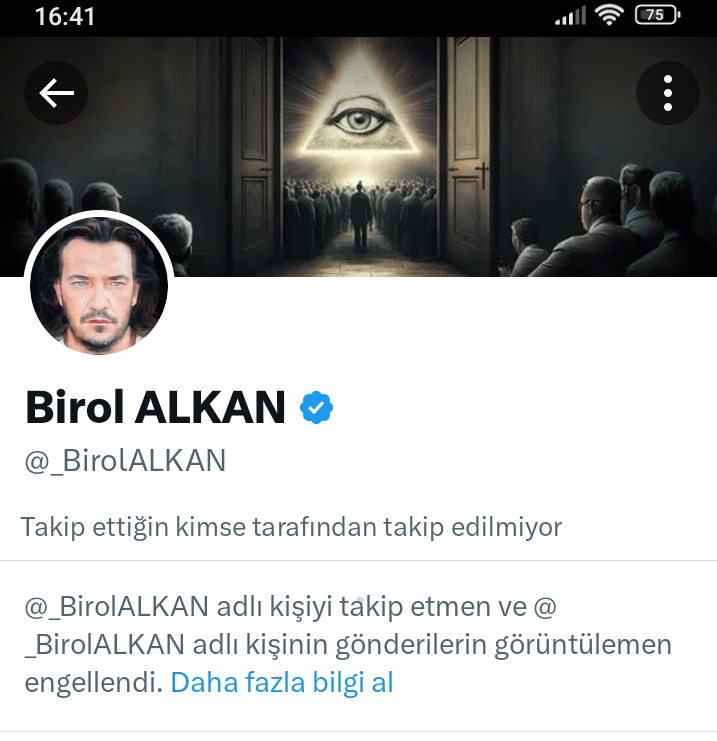 gemitrafik's tweet photo. #Dikkat!
Bu hesap sosyal medyada #yalan yanlış bilgileri paylaşıp, #tepki toplayıp oluşan trafikten #para kazanan bir #uyanık.
Son (elinde patlayan!) numarası denizcilere #enlem ve #paralel'in farklı şeyler olduğunu iddia etmesi! 😅
Prim vermeyiniz efenim.. ⚓ https://t.co/KsQWkmZ3t0