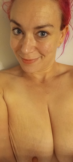 #TGIF beauties.  Hope y'all have a fabulous day and weekend 😜 https://t.co/4AvXP9pEtd<a href="/tag/tgif"class="tags">#TGIF</a>