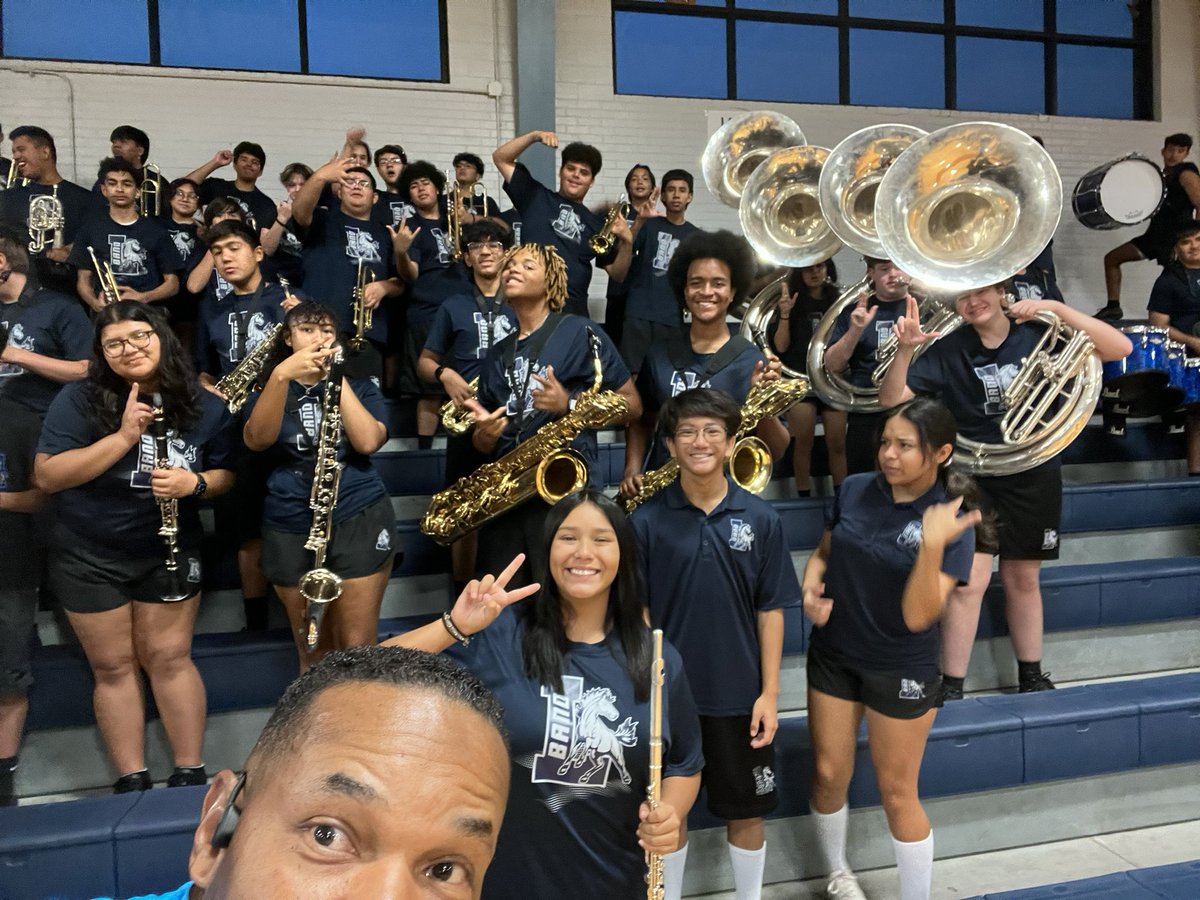 #MorningSports <a href="/FOX26Houston/">FOX26Houston</a> The first #FridayFootballFever of the year <a href="/LCHS_Mustangs/">Lamar Consolidated Athletics</a> <a href="/THELamarCHS/">Lamar Consolidated High School</a> @LCHSDanceDept <a href="/LamarCHSBand/">Lamar CHS Band</a> <a href="/LCHSCHEER_/">LCHS CHEER TEAM</a> <a href="/LamarCISD/">Lamar CISD</a> LCHS vs Terry tonight!