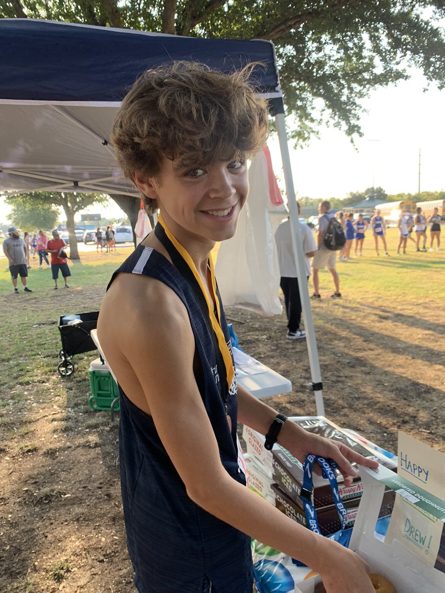 WGHS_XCTrack's tweet image. Happy birthday to Drew - one of our freshmen phenoms! Way to spend your special day racing! @JasonWMiles2 @alimiles502 @WalnutGroveHS @PISD_Athletics @CoachJT94 @coachterreneek