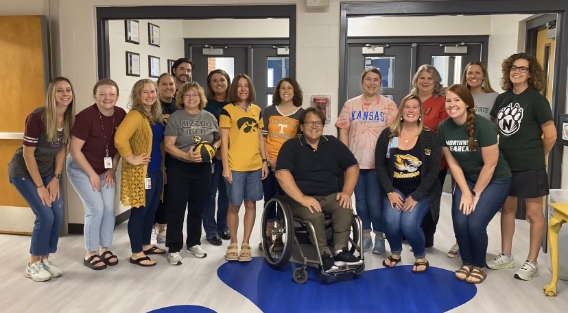 Happy Friday, Wildcats! Check out some of our staff representing their college pride on #collegecolorsday <a href="/ClardyElemNKC/">Clardy Elementary</a>