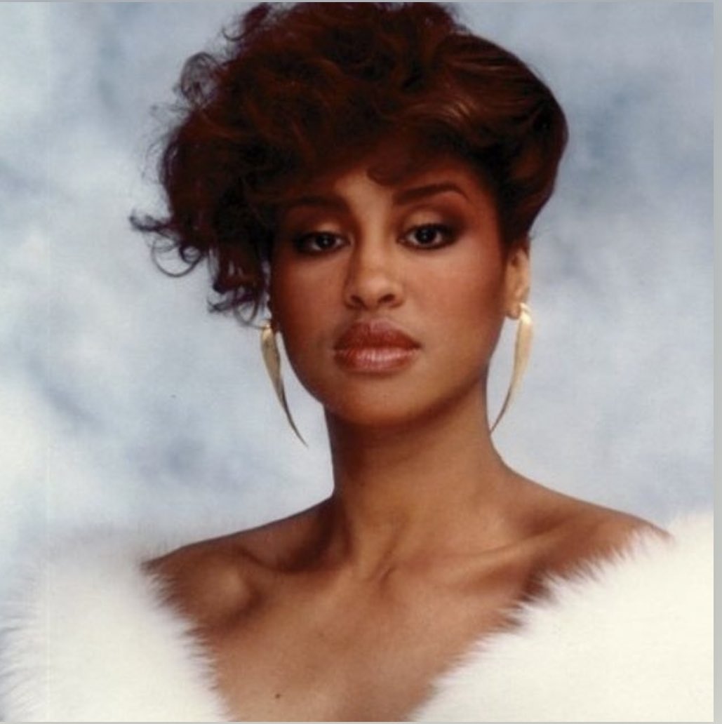 Been Playing Phyllis Hyman a lot lately! ♥️👑 RIP QUEEN 👑