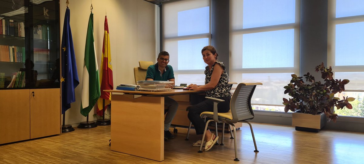 Retomamos la actividad con reuniones con  distintos servicios de la D.T. de Empleo de #Granada.
<a href="/JuntaGranada/">Junta Granada</a>