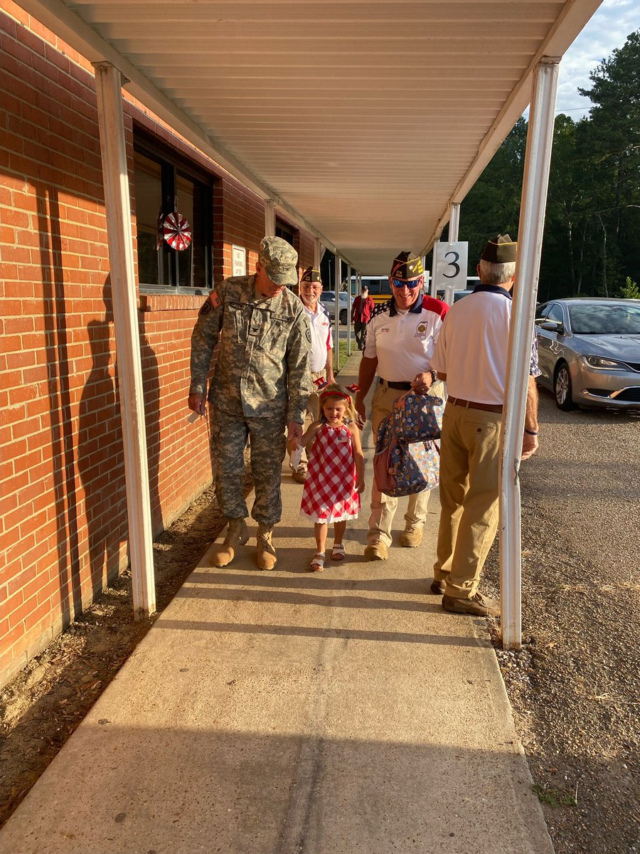 EuporaES's tweet photo. 🇺🇸 Thank you to all of our local military heroes for welcoming our students this morning for “America” Day! This was the best morning at EES!!! https://t.co/FArcUoKqrc
