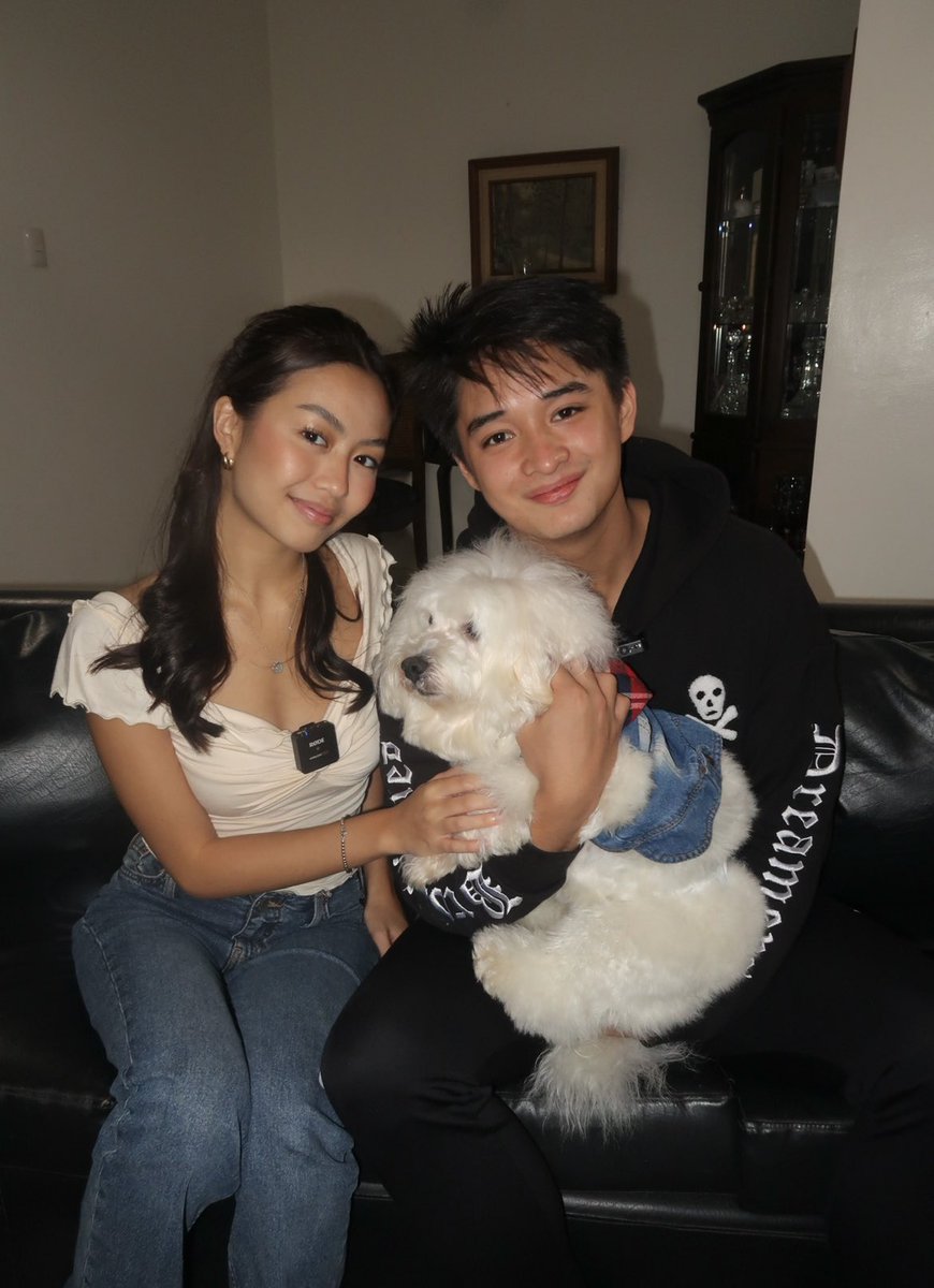 Kruuhaay11's tweet image. Late reaction 😍

It&apos;s been years but my 💙💚  is still alive

#Keyper
#Pachoy

2023 😍😍😍