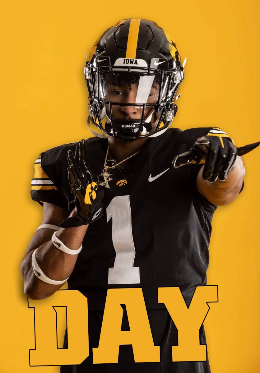 BarstoolUIowa's tweet photo. It’s almost here, we are Xavier Nwankpa days away from Hawkeye football https://t.co/N17lto7ojX