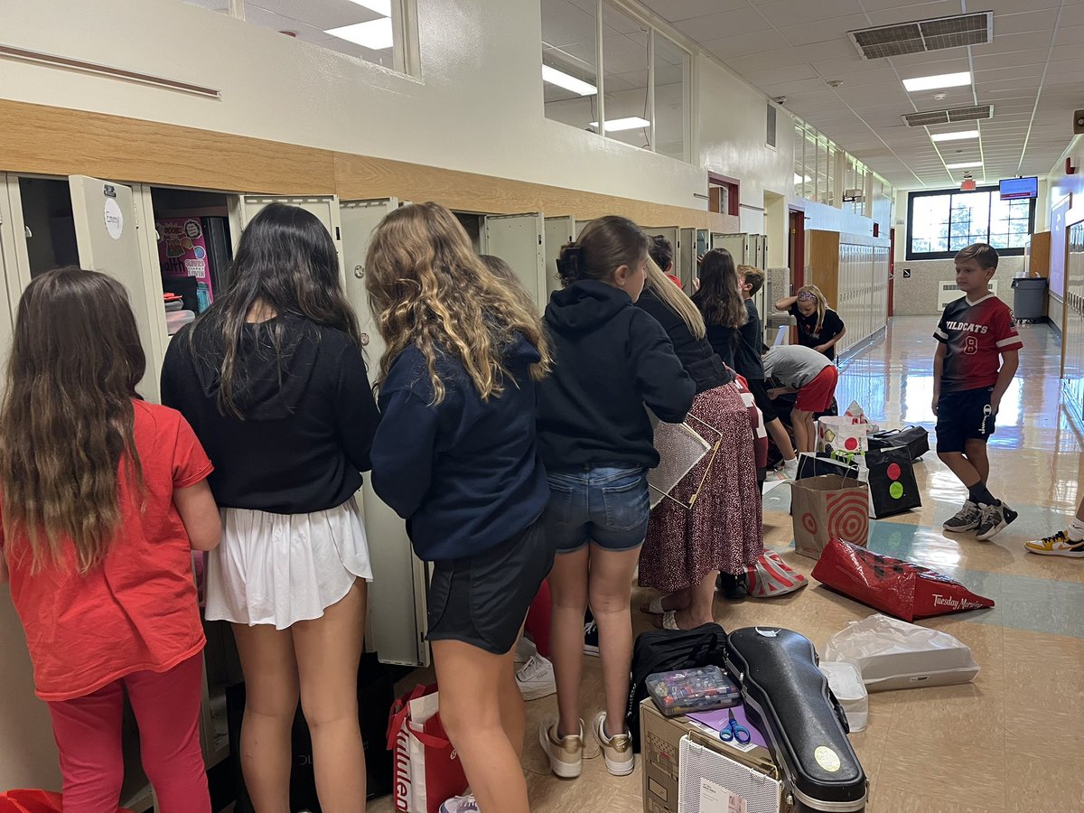 Anshu Prabha (@anshuprabha07) on Twitter photo Locker setup is serious business! Our 5th graders are interior design experts! Who else would think of freshening up their lockers with some mini succulents?! #ewlearns <a href="/WilletsRoadMS/">Willets Road School</a> Locker setup is serious business! Our 5th graders are interior design experts! Who else would think of freshening up their lockers with some mini succulents?! #ewlearns <a href="/WilletsRoadMS/">Willets Road School</a>