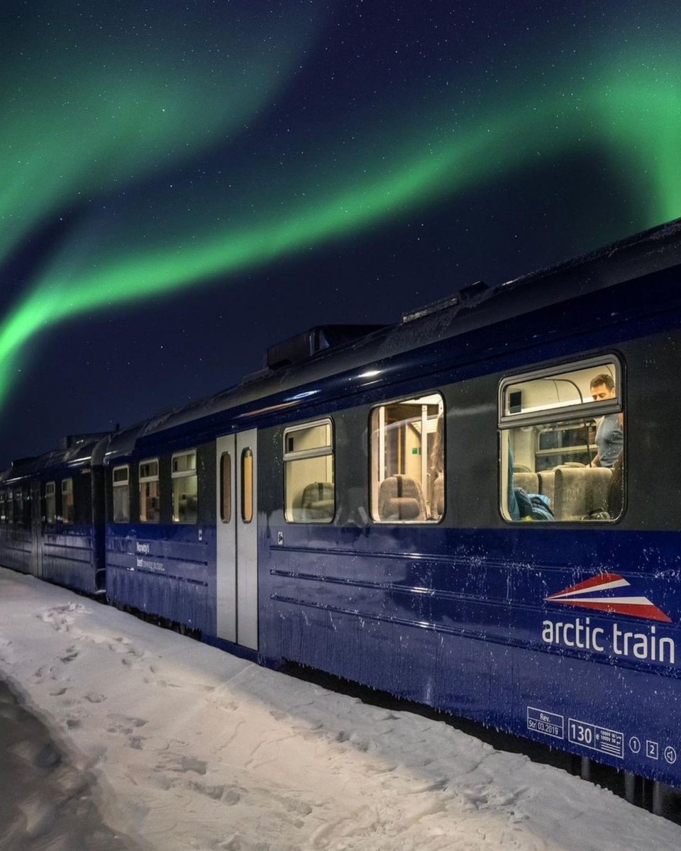 Why not combine a northern lights experience with a trip on Norway's northernmost railway, The Northern Lights Express, to the downhill skiing paradise of Narvik?⁠ 👇 visitnorway.com/things-to-do/m… #norway #arctictrain #northernlights 📸 IG arctictrain