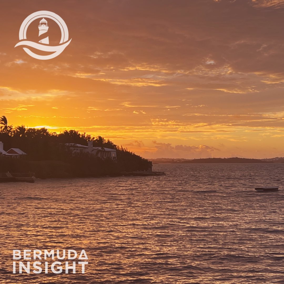 #Sunrise in #Bermuda #LostYetFound #GoToBermuda #OrangeGlow #BDAinsight #GBZinsight