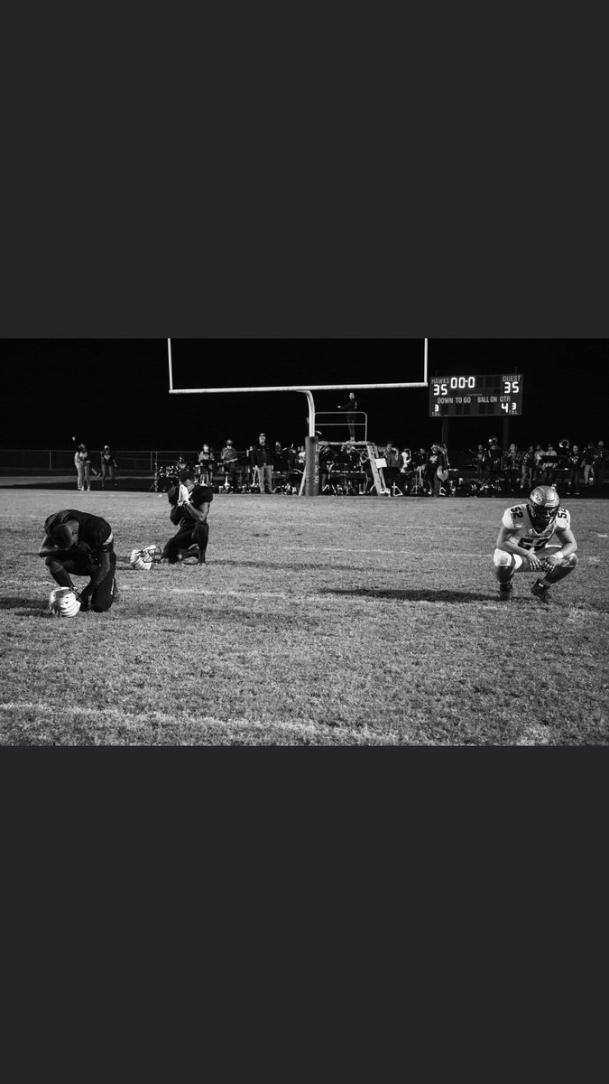 JosephHiers7's tweet photo. 955 days. 955 since I’ve been able to pad and play the game I love. Tough Surgery’s , Countless days of rehab and tons of adversity. I wanted to quit and give up but God picked me up when I was weak. The hay is in the barn. The time is now. #WarnerU https://t.co/XVRmwu8HjO