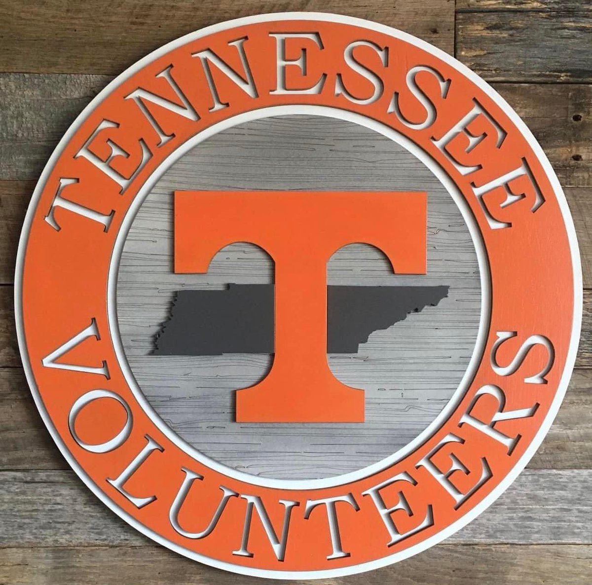 volfan1983xxx's tweet photo. It’s Almost Football Time In Tennessee!!! &amp; The 2023 Tennessee Volunteers Starts In The Battle of Nashville 🍊😎🏈 #GBO #Tennessee #Volunteers #Vols #BrickByBrick #OneTennessee #VFL #GoTennessee #GoVolunteers #GoVols #SEC https://t.co/PlHLqltsEA