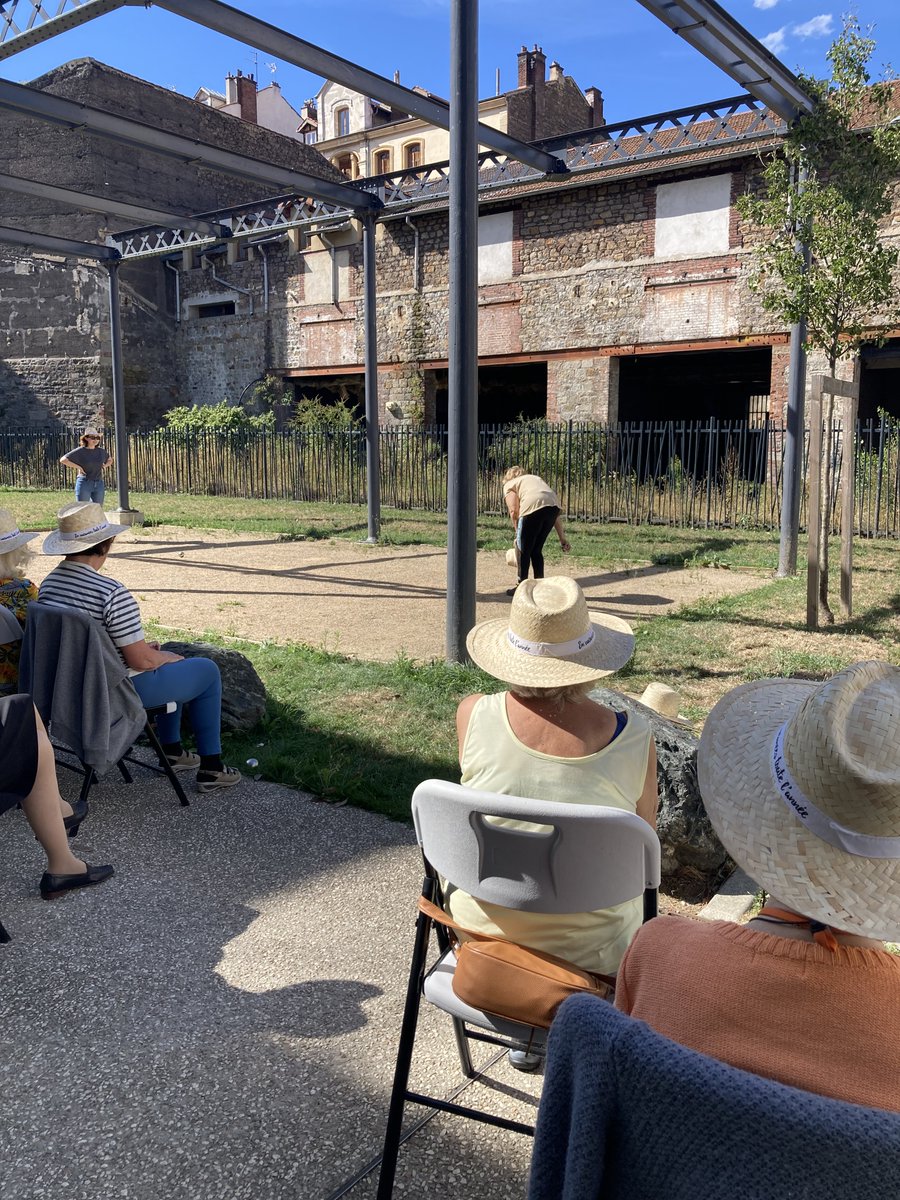 Mais Où sont ils tous passés cet apres-midi?😅
Trouvé! Pétanque😍 #SENIOR #bienvivre <a href="/senioriales/">Senioriales</a>