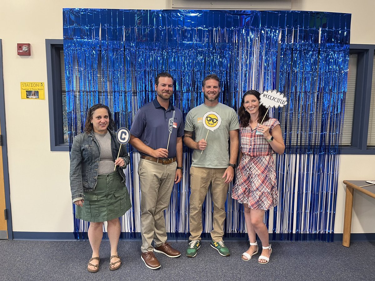 CollsCatts's tweet photo. Happy First Day to our new staff and interns!! ๐ฅณ๐โ๏ธ #collsedu #opsedu https://t.co/5QZooecGPR
