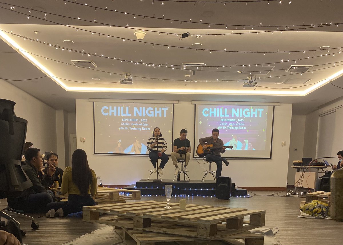 krinabear's tweet photo. SMCGP 12th Anniversary fun! 🥳🥂
#chillnight
#fridaynight https://t.co/gGLiP0g90v