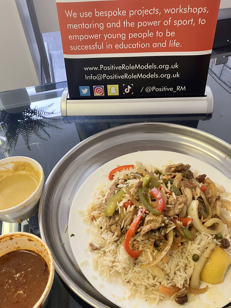 For 6 weeks our Heritage&amp;Culture programme focused on #Somalia Looking at clothing, traditions, food &amp; cultural celebrations, recording our learnings orally. We ate traditional #Somali food Bariis Iskukaris, hilib ari &amp; bisbas #PositiveRoleModels #Youthwork #Tottenham #Haringey