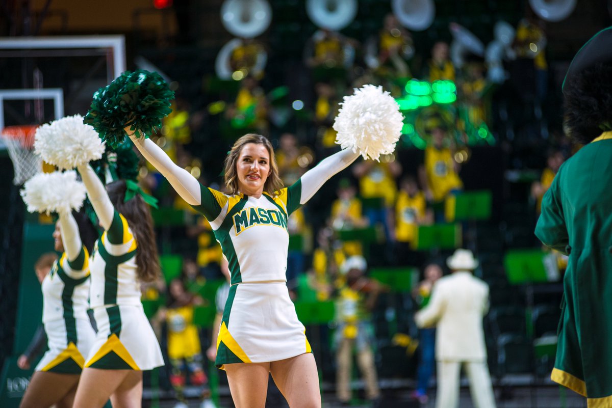 GeorgeMasonU's tweet photo. #CollegeColorsDay #MasonNation 💚💛

📷: OUB https://t.co/9X40U3IalM