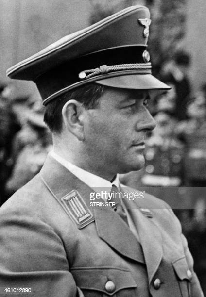 Albert Speer (ur. 19 marca 1905 r. w Mannheimie, zm. 1 września 1981 r. w Londynie)-niemiecki polityk i architekt, minister uzbrojenia i amunicji Rzeszy, zbrodniarz wojenny. W grudniu 1930 r. Speer wziął udział w wiecu narodowych socjalistów na Hasenheide w Berlinie, na🧵1/12⬇️