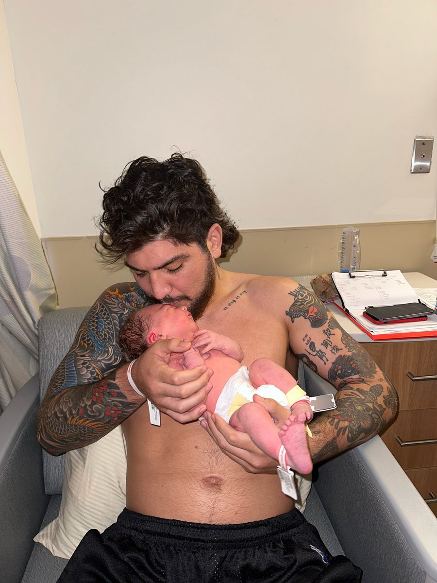 Dexerto's tweet photo. Dillon Danis welcomed his firstborn child https://t.co/fegu7jNpbB