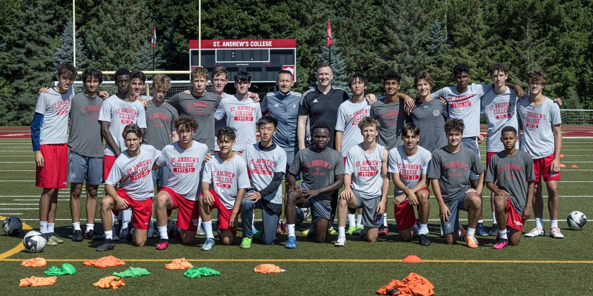 standrews1899's tweet photo. Great to have Steven Caldwell join the First Soccer team at training camp this week!
#SACathletics #SACsoccer https://t.co/QKwX1jcXK0
