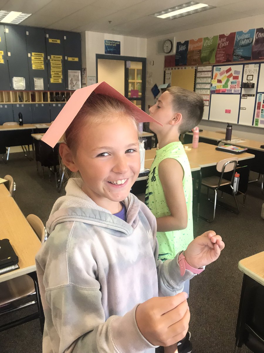 KSSMcGrath's tweet photo. A new game during SEL. Students freeze if the paper drops. And can only begin moving when another helps them. So much fun. https://t.co/qOyNXHxHmA
