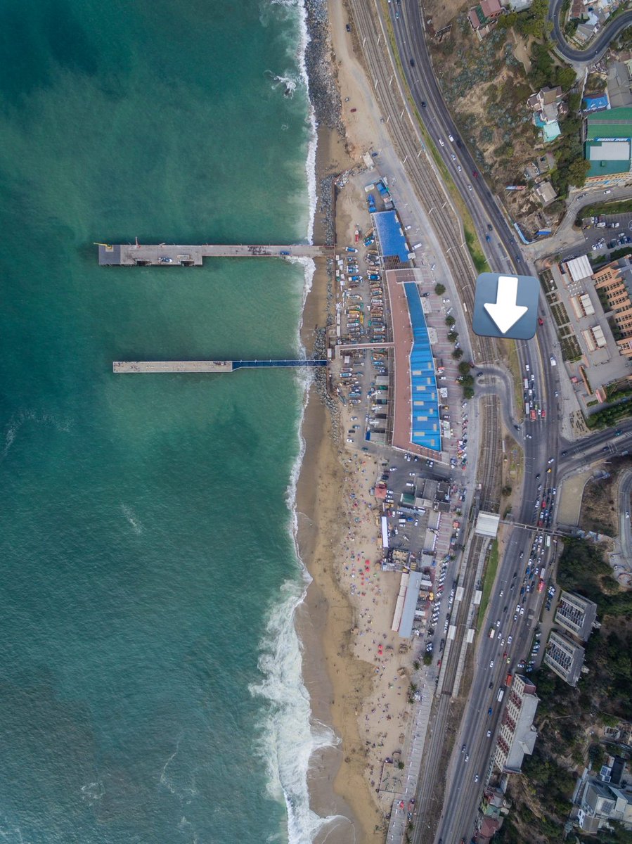 AreaMetroValpo's tweet image. A propósito del lamentable accidente ocurrido en el @EFE_Biotren en el #GranConcepcion, no esperemos que algo similar ocurra en el cruce de Caleta Portales en #Valparaiso @EFEValparaiso @EFETrenesChile falta mayor infraestructura en las redes de efe regionales. @JuanCaMunozA