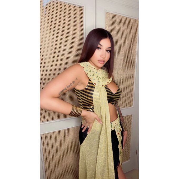 Cleo 👑 https://t.co/XypFnRml4Z