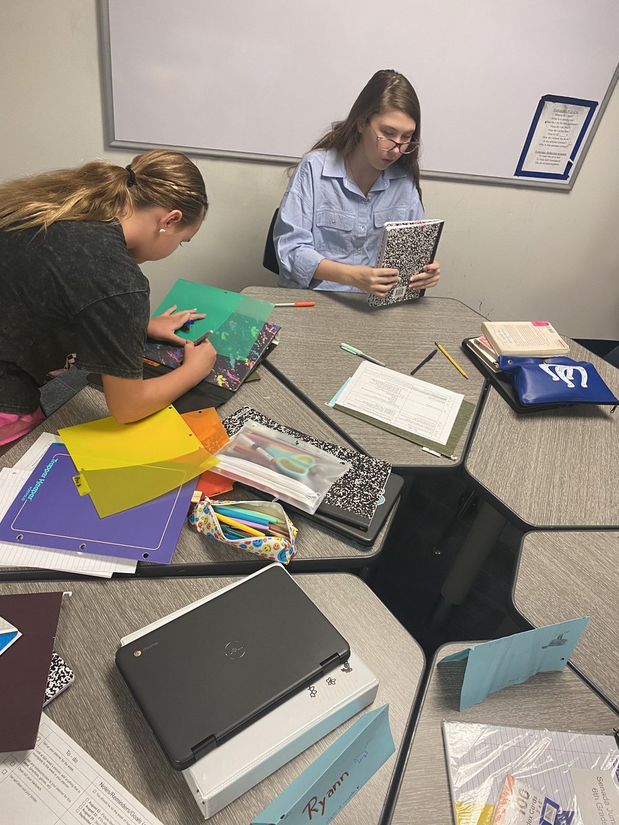 pav_mrs's tweet image. It’s my favorite time of year!!! Organization in AVID! Backpacks, binders, and planners!!! Gettin these Colts ready for success! @CmsColts #CMScoltsAVID @CMS_Electives @gcisdAVID