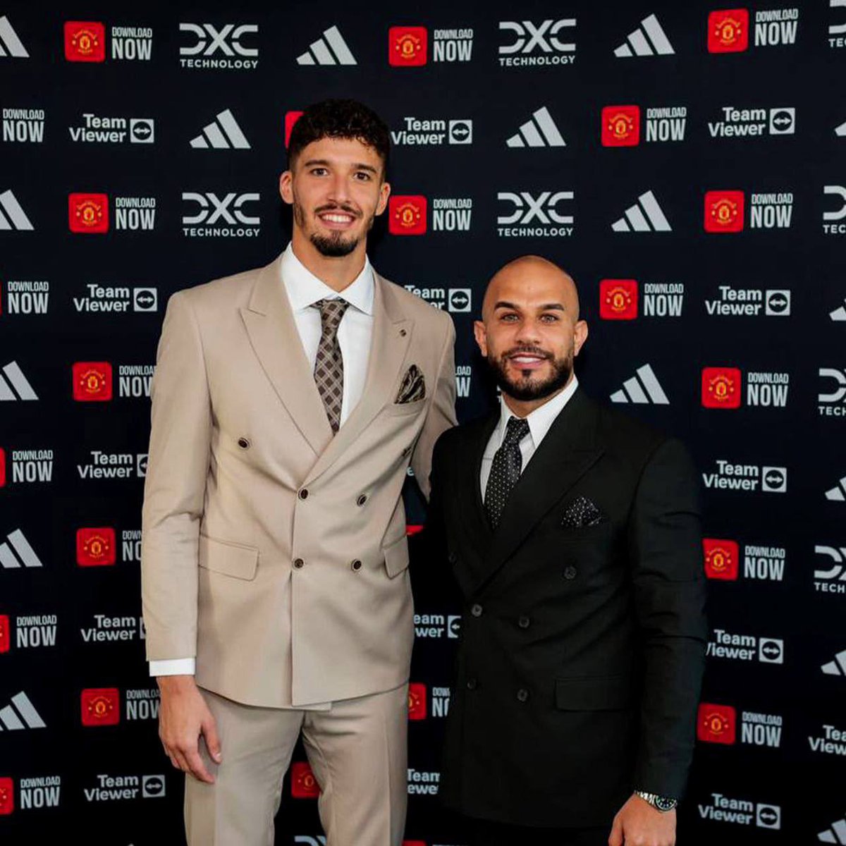 Hello Red Devils! I can't wait to meet you at Theatre of Dreams. I am aware of the greatness of this club and I will fight till the bitter end to be worthy of this jersey. United for the Glory! @ManUtd ❤️