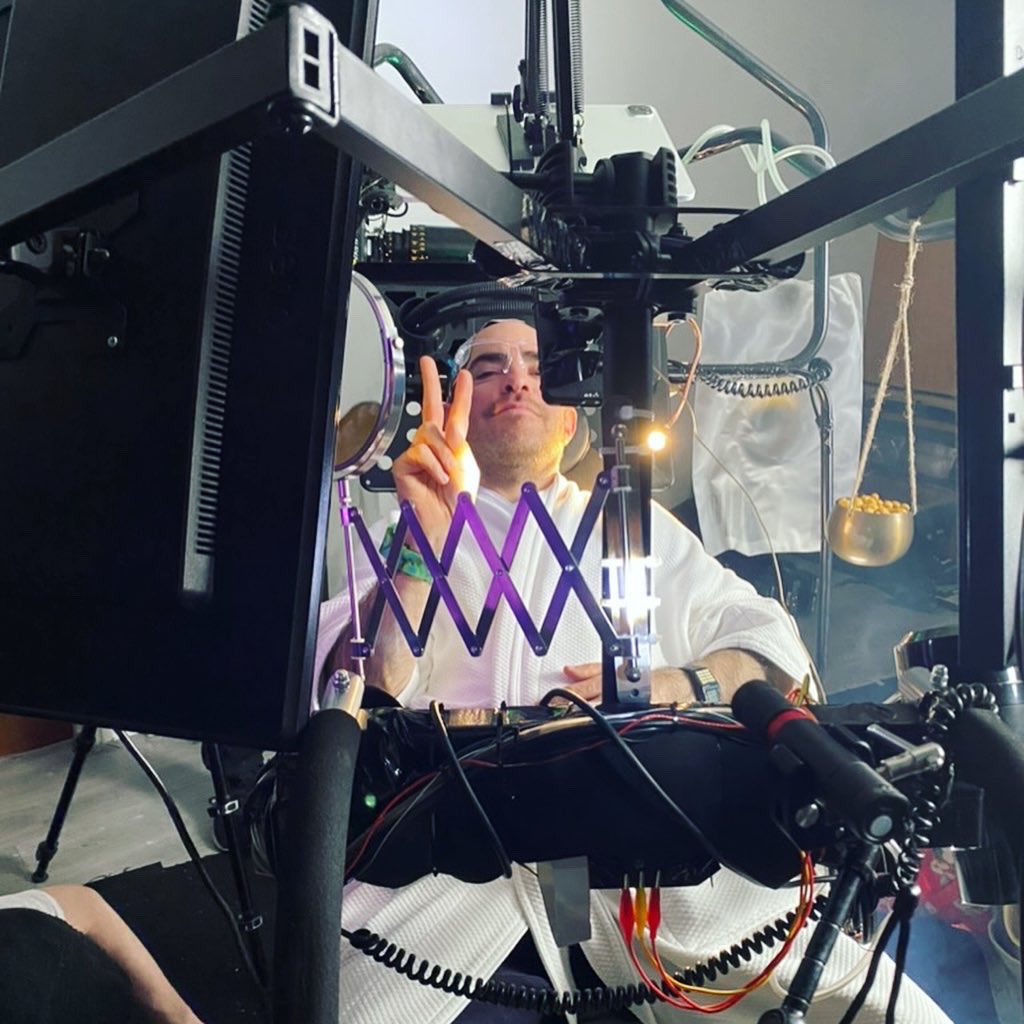 HeinzJunkins's tweet photo. A thread containing a bunch of BTS photos taken during the recent @MaxTundra video shoot. The better ones taken by @SJEsau . Full video here - https://t.co/nhTac9G9HY https://t.co/kmo7aKF6dw