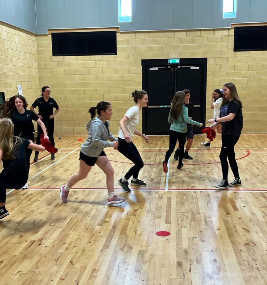 NLActiveSchools's tweet photo. LEADERSHIP | 

Over 50 S5 pupils from across North Lanarkshire started working towards their SCQF Leadership qualification this afternoon as part of a wider Future Friday offering. 

It’s fantastic to see so many young people engaged in the programme 🤩 https://t.co/TFBYZoIZBd
