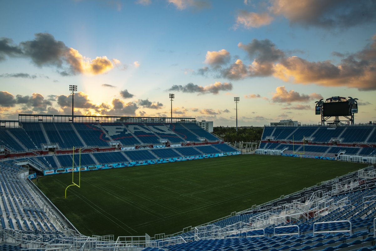 FloridaAtlantic's tweet image. RT IF YOU 💙 THIS VIEW! 🏟️