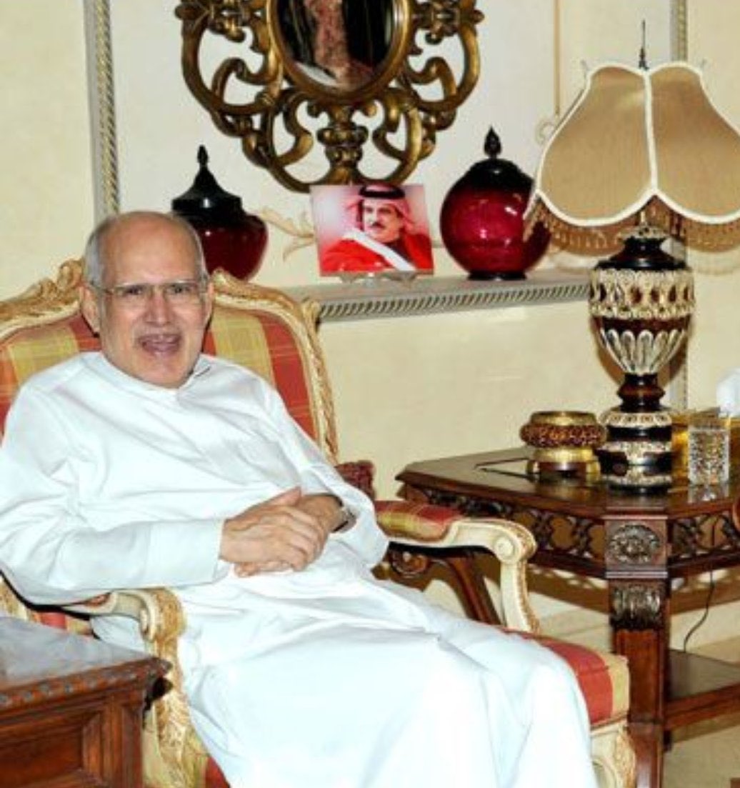 DrMubarak2012's tweet photo. المفكر الدكتور محمد جابر الانصاري 
اسأل الله العظيم رب العرش العظيم ان يشافيه ويعافيه #محمد_جابر_الانصاري 

رئيس الإعلام وعضو مجلس الدولة في البحرين 1969-1971.

مستشار جلالة الملك حمد بن عيسى 
آل خليفة . https://t.co/FUQfLcKAIw